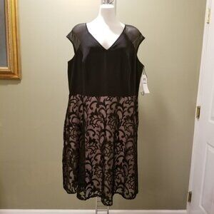 Suite 7 dress (20W)